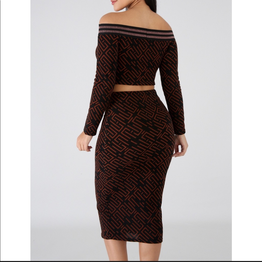 Geometric Patterned Skirt Set 😍 - Picture 4 of 5